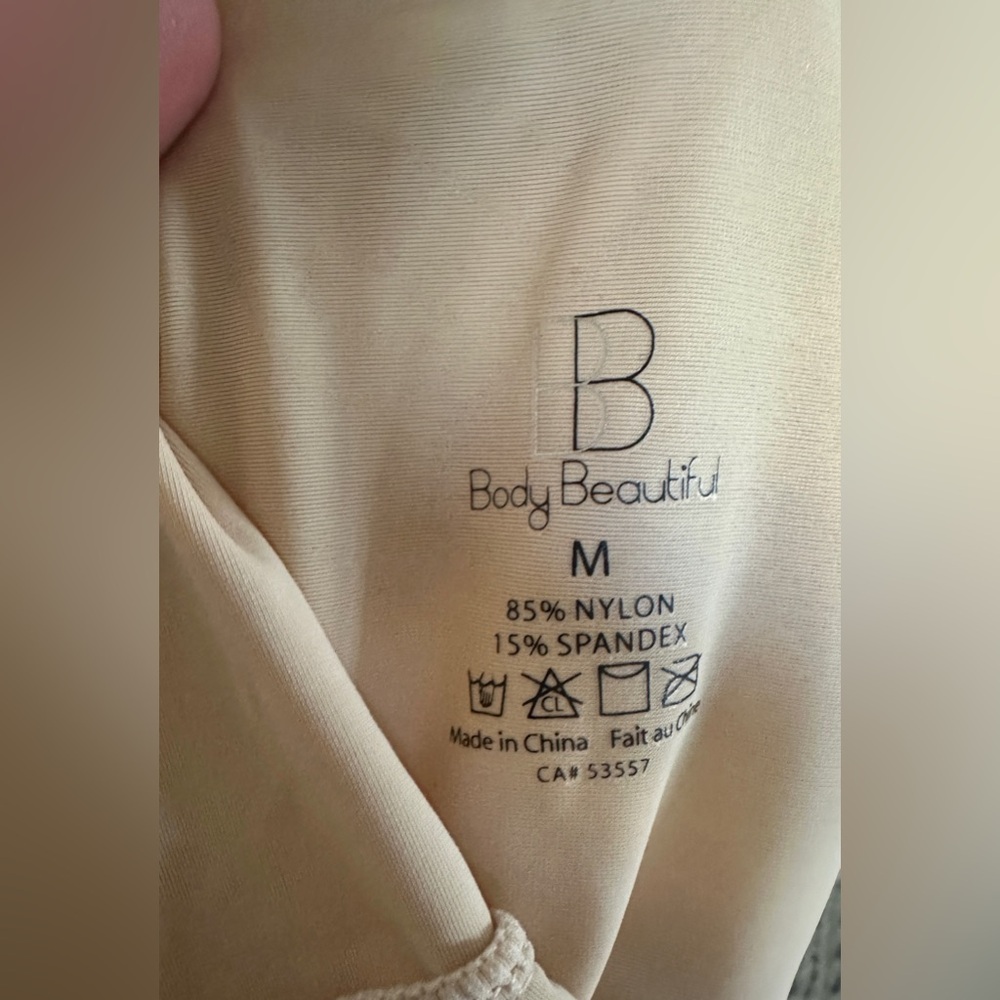 NWT Body Beautiful Shapewear Body Suit With Lace Womens Medium - Picture 7 of 7